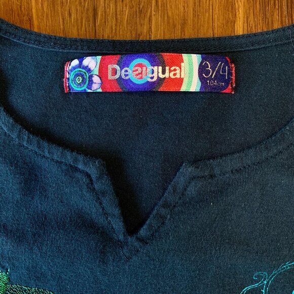 DESIGUAL Dragon T-Shirt Top Girls 3-4 3T 4T Asymmetric Tunic Embroidered Tee - Picture 5 of 5